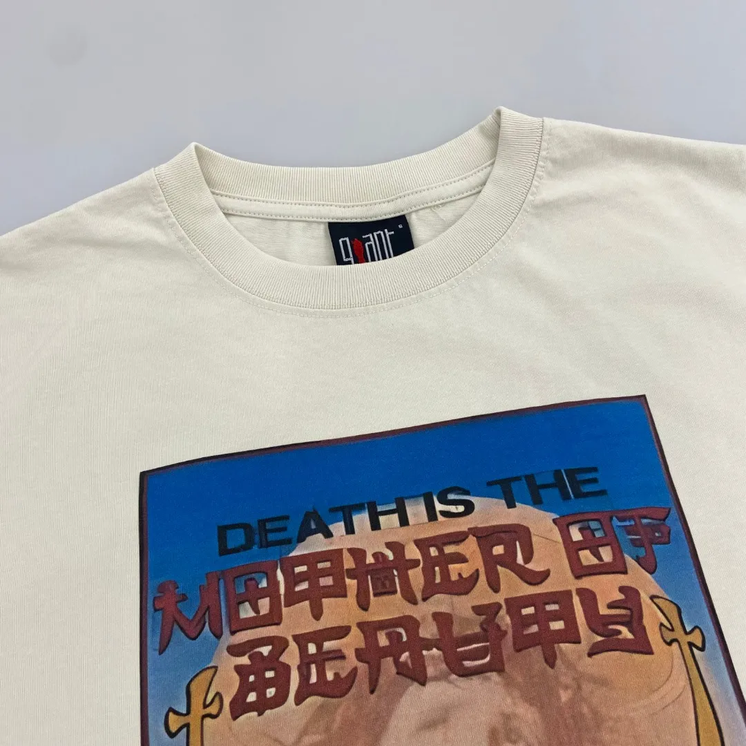 Saint Michael's new retro Fearless Saint printed cotton loose short-sleeved T-shirt with digital white ink direct injection, breathable fabric and clear three-dimensional pattern. Fabric: Double yarn 240g Style number: S866 Size: S-M-L-XL Color: Off-white Price: P110